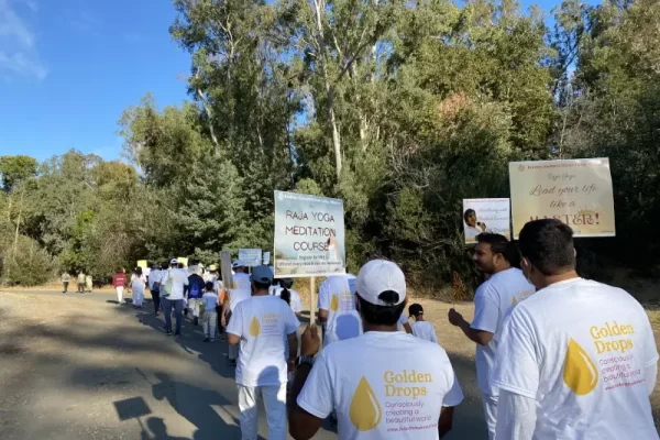BKSV Team with Baba’s flags and Slogans.